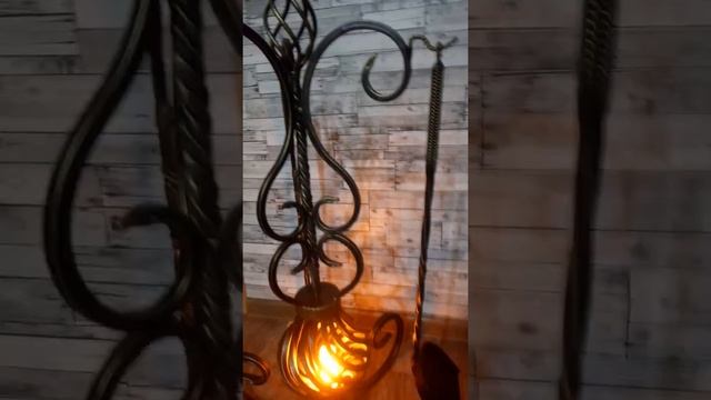 Кованый каминный набор с подсветкой в виде огня. смотреть онлайн