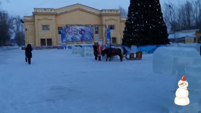 Новогодний снежный городок на проспекте Ленина смотреть онлайн