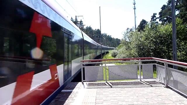 Электропоезд Иволга 2.0 ( ЭГ2ТВ 031 ) с пригородным сообщением Усово - Москва смотреть онлайн