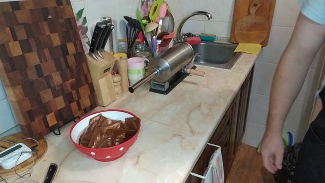 Колбаса сыровяленая. смотреть онлайн