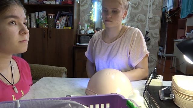 Дарина будет встречать Новый Год с красивыми ногтями от Алины. 30.12.20. смотреть онлайн