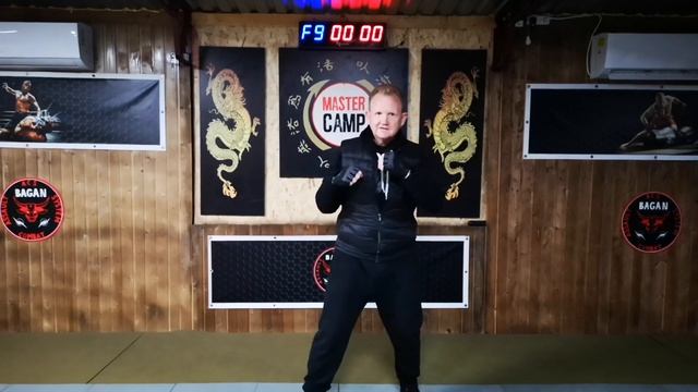 Как поставить НОКАУТИРУЮЩИЙ УДАР РУКОЙ | ОШИБКИ В ТРЕНИРОВКЕ УДАРОВ | MASTER CAMP смотреть онлайн