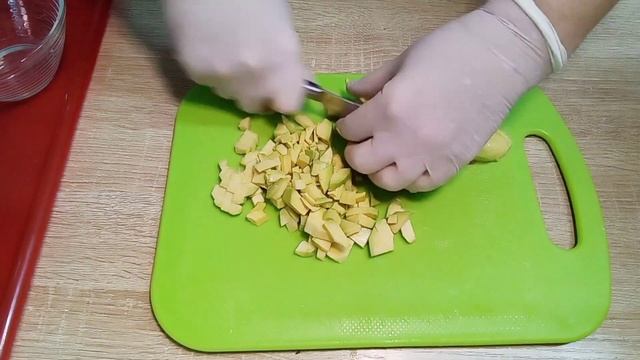 Слоёный салат с сёмгой и авокадо смотреть онлайн