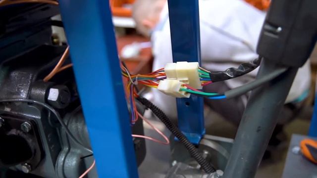 Подключение электрики в тракторе СКАУТ Т-25 смотреть онлайн