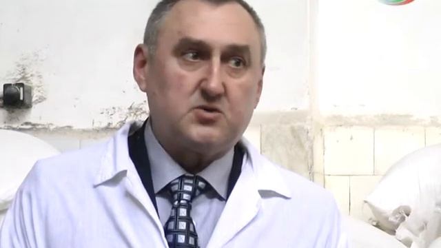 В Харцызске пекут бесплатный социальный хлеб. смотреть онлайн