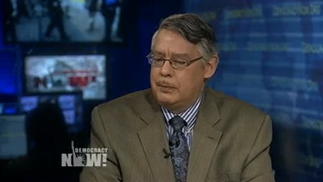 Matt Taibbi on the Explosive Resignation of Goldman Sachs Executive Greg Smith смотреть онлайн