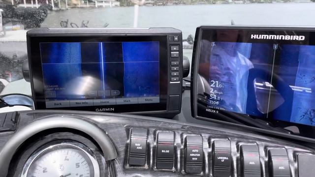 HUMMINBIRD vs GARMIN Choosing The Best Fish Finder For Your Boat (Settings & Tips) смотреть онлайн