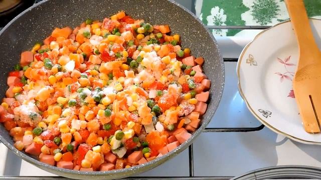 Экспресс-омлет с овощами на сковороде. Вкусно и просто! смотреть онлайн