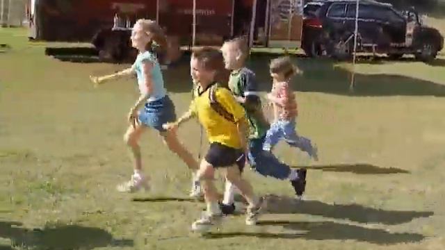 Pedal Powered Ice Cream Maker! Bicycle Powered Ice Cream Maker by Specialized Bicycles смотреть онлайн