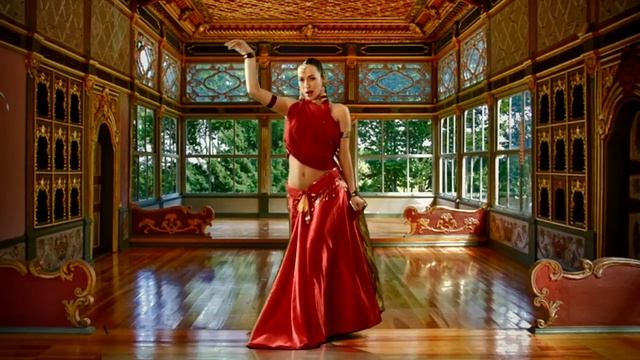 1. Красивый восточный танец. Beautiful oriental dance смотреть онлайн