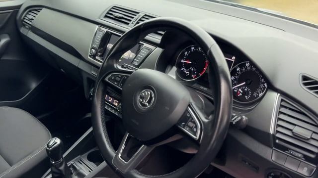 Skoda Fabia 1.2 TSI SE L Euro 6 (s/s) 5dr смотреть онлайн