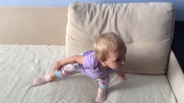 Мегатанец от Сони под Мегахит Бурито Sonya's Megadance Vs Burito Megahit