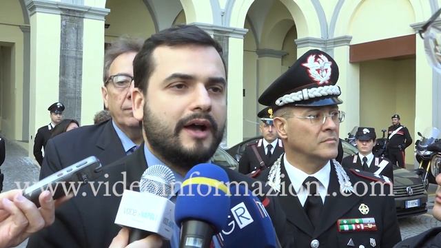 Carlo Sibilia visita il Pellegrini e la caserma Pastrengo di Napoli смотреть онлайн