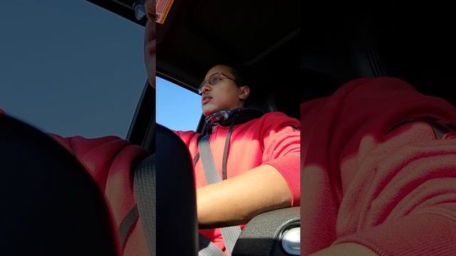 Test driving a 2014 Ford F150 Raptor SVT! Part One смотреть онлайн