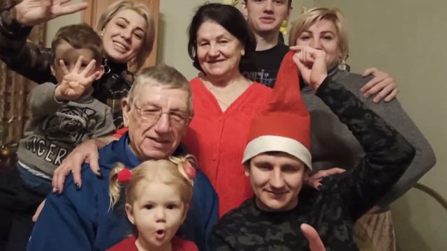 Мама никогда не умирает, Просто рядом быть перестаёт... смотреть онлайн