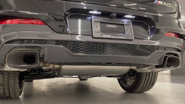 2021 BMW X4 M40i - Revs + Walkaround in 4k смотреть онлайн