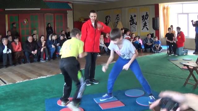 Бой 7 р 3 Открытая площадка Туйшоу дети 27.02.2016 смотреть онлайн