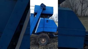 Прицепной комбайн для личных нужд Азовец 800 .