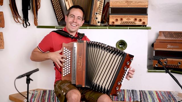 Hallo kleine Maus | Steirische Harmonika смотреть онлайн