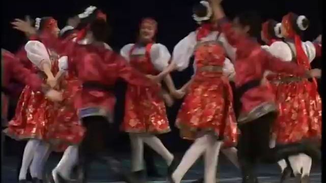 14 12 31 счастливое детство 40 лет смотреть онлайн