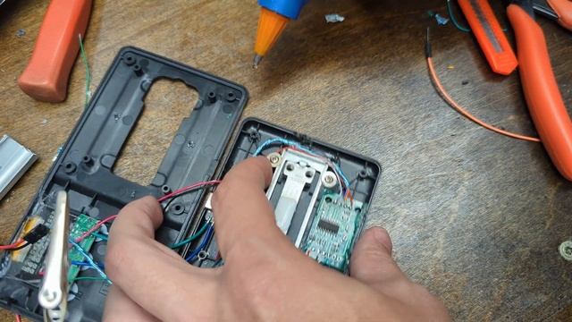 DIY Data Logging Scale with Android App (w/source) смотреть онлайн
