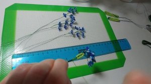 Незабудки из бисера МК от Koshka2015 - цветы из бисера, бисероплетение, МК  Часть 2. Листья и сборк