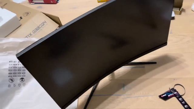 Le meilleur écran gamer ? MSI G32CQ4 ! смотреть онлайн