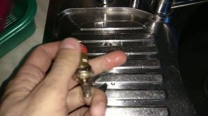 Ремонт крана с фильтрованной водой, смена кран буксы  Аквафор