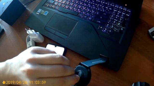 Быстрая распаковка ништячков Xiaomi Mi 9 и HUAWEI Watch GT))) смотреть онлайн