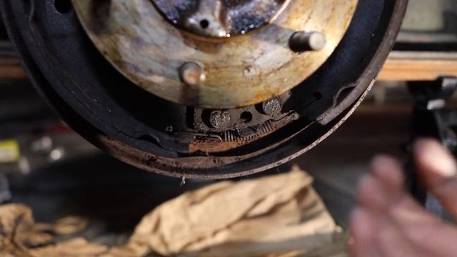 Everything You Need to Remove Drum Brakes Mazda B2200 B2000 | Flake Garage Part 1 смотреть онлайн