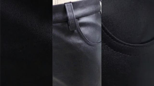 Пошив брюк з екошкіри