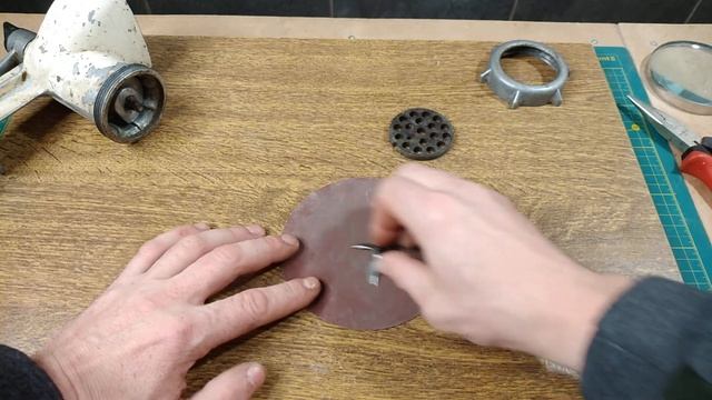 Meat grinder knife. Как наточить нож мясорубки. SerhulyaTV смотреть онлайн