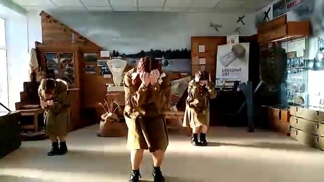 Танец И будет месяц май смотреть онлайн