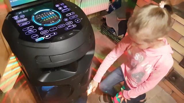 Обзор колонки SONY! (4k) смотреть онлайн