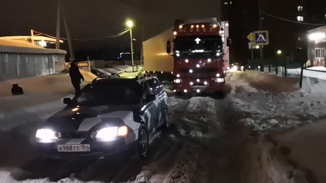 Caldina GT-T буксирует фуру смотреть онлайн