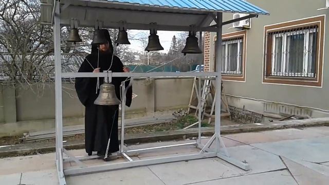 Звонница Екатерино-Лебяжского монастыря в престольный праздник влмч Екатерины. Декабрь 2016 г. смотреть онлайн