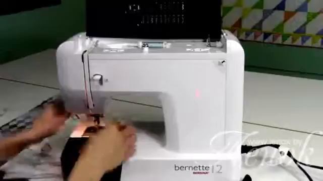 Bernina Bernette 12