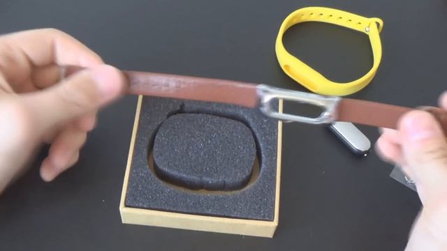 Кожано-металлический и силиконовый ремешки для Xiaomi Mi Band 1/1s смотреть онлайн