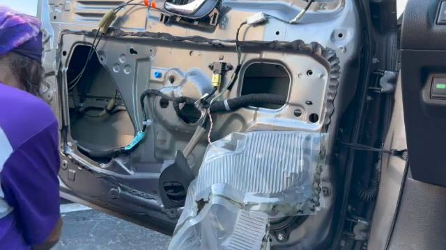 Sentra 2013-2019 Left Front Window Regulator Repair смотреть онлайн