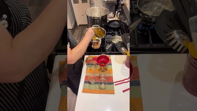 Canning Jalapeno Pepper Jelly смотреть онлайн