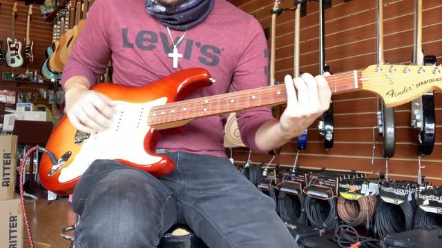Fender Vintera 70s Stratocaster Sienna Sunburst смотреть онлайн
