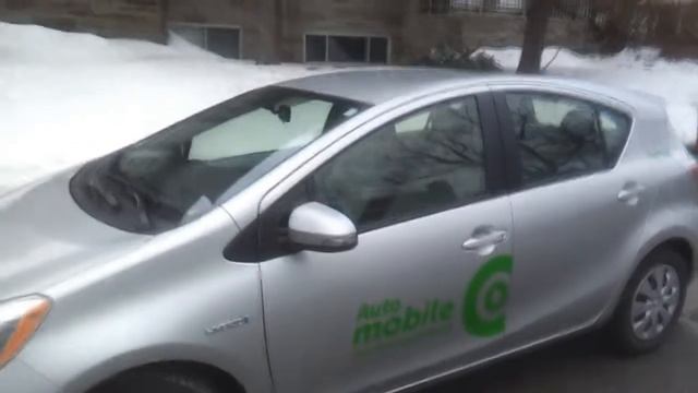 Прогулка на ГИБРИДЕ toyota prius c смотреть онлайн