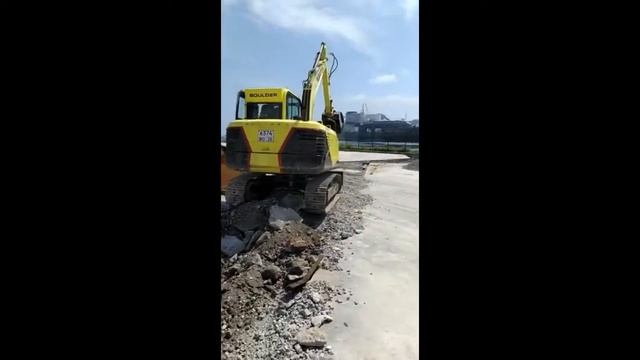 Экскаватор Boulder EX60 в работе. смотреть онлайн