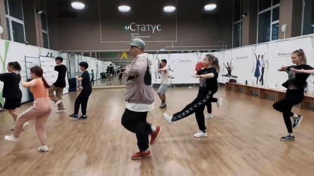 SKORIK ROMAN / STREET DANCE смотреть онлайн
