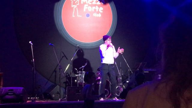 Yauheni Chykileu - Тянет магнитом (live) смотреть онлайн