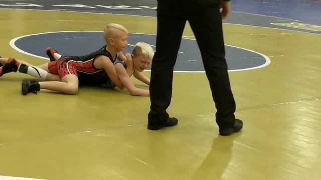 ??Kid Body Slams During Wrestling Match?? смотреть онлайн