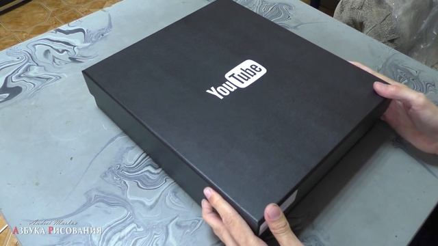 Серебряная кнопка youtube. Наконец-то пришла! Анбоксинг + благодарность подписчикам. смотреть онлайн