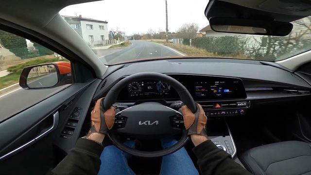 2022 Kia Niro HEV | POV Test Drive