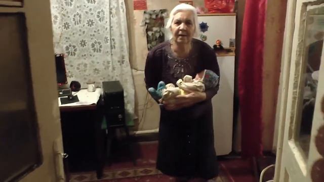 Помощь одинокой девушке сироте от друзей из России и Макеевки смотреть онлайн