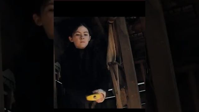 решила согреть братика #Дитя тьмы #Триллеры #Ужасы #Фильмы про психов смотреть онлайн